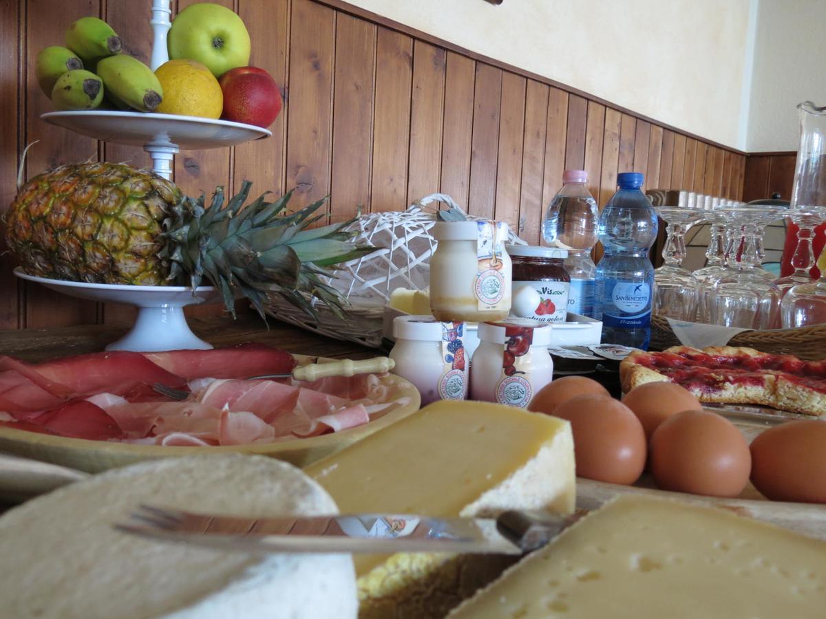 Albergo Ristorante Innocenti Ardenno Eksteriør bilde